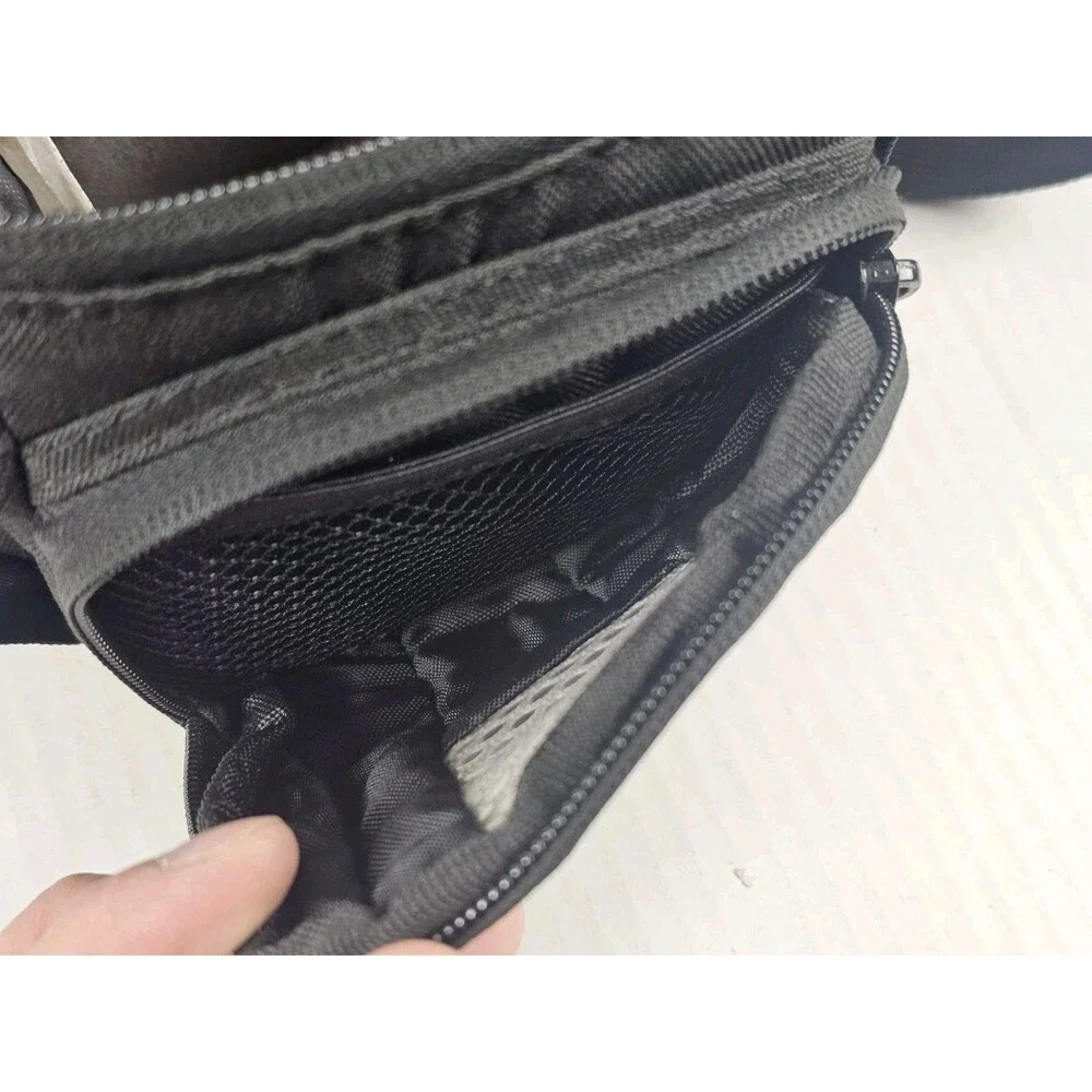 Lowepro Edit 110 Small Black Padded Camera/Camcorder Bag w/ Shoulder Strap